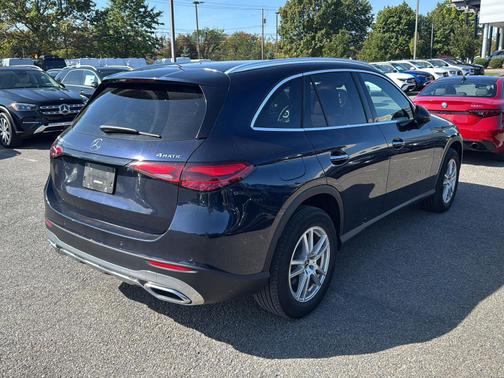 2023 Mercedes-Benz GLC 300