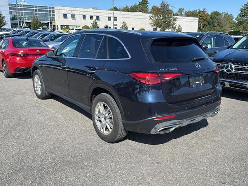 2023 Mercedes-Benz GLC 300