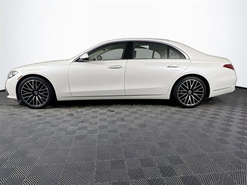 MANUFAKTUR Diamond White Metallic 2022 Mercedes-Benz S-Class S 500 4MATIC