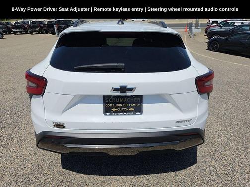 Summit White 2024 Chevrolet Trax FWD ACTIV