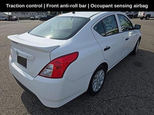 2017 Nissan Versa 1.6 S+