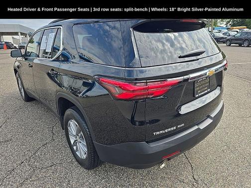 2023 Chevrolet Traverse LT Cloth