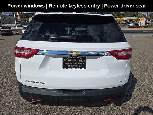 2021 Chevrolet Traverse LT Leather