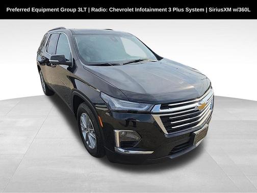 Mosaic Black Metallic 2023 Chevrolet Traverse LT Leather
