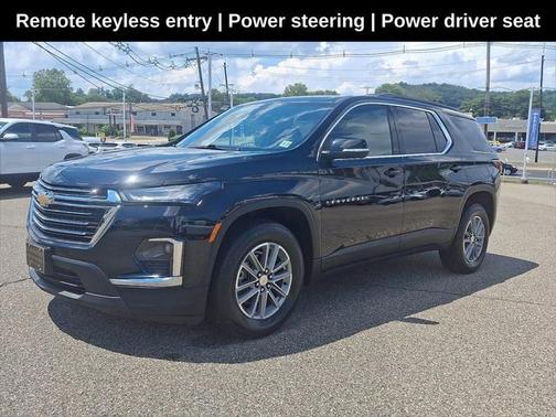 2022 Chevrolet Traverse LT Cloth