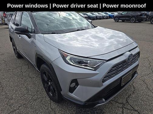 2021 Toyota RAV4 Hybrid SE