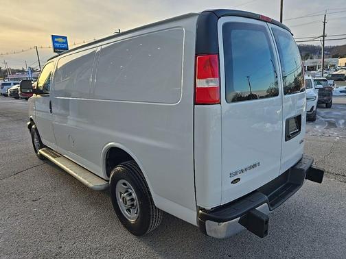 2024 GMC Savana 2500 Work Van
