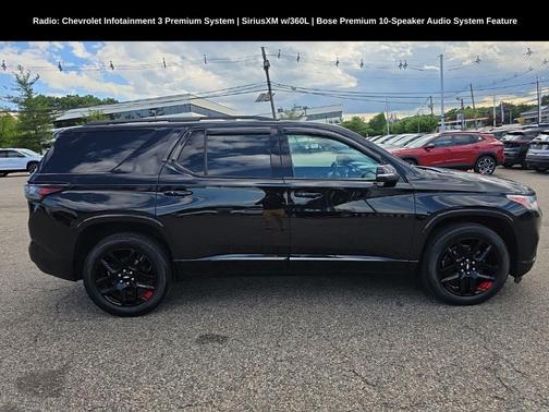 Mosaic Black Metallic 2021 Chevrolet Traverse Premier