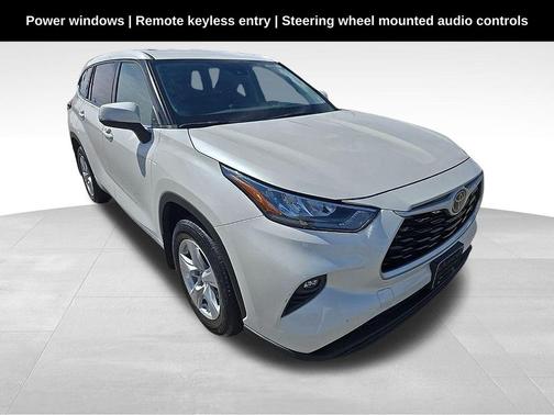 2020 Toyota Highlander LE
