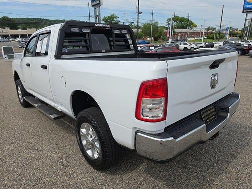 Bright White Clearcoat 2023 RAM 2500 Big Horn Crew Cab 4x4 6'4' Box
