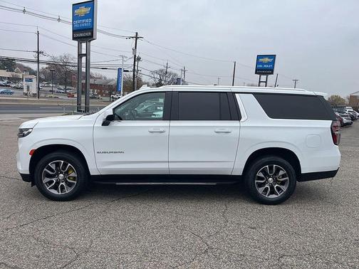 2021 Chevrolet Suburban LT