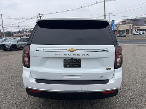2021 Chevrolet Suburban LT