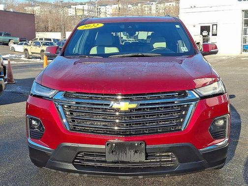 2022 Chevrolet Traverse LT Leather
