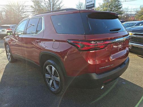 2022 Chevrolet Traverse LT Leather