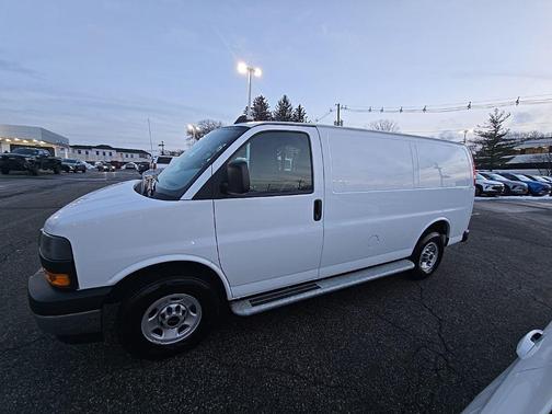 2024 GMC Savana 2500 Work Van