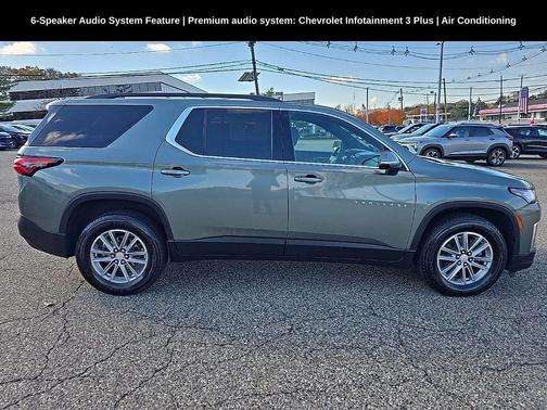 2023 Chevrolet Traverse LT Leather