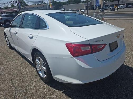 2022 Chevrolet Malibu 1LS