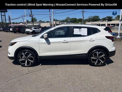 2022 Nissan Rogue Sport SL