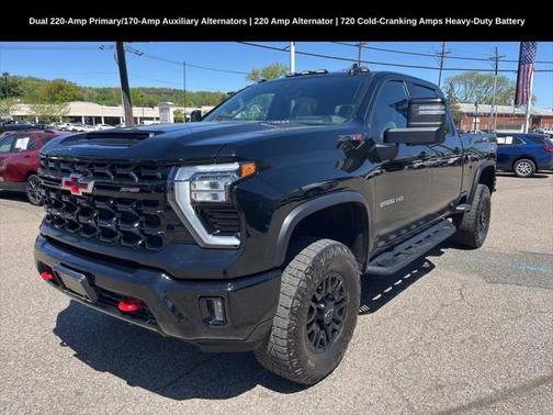 2024 Chevrolet Silverado 2500 4WD Crew Cab Standard Bed ZR2