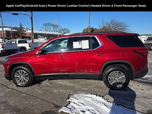 2023 Chevrolet Traverse LT Cloth