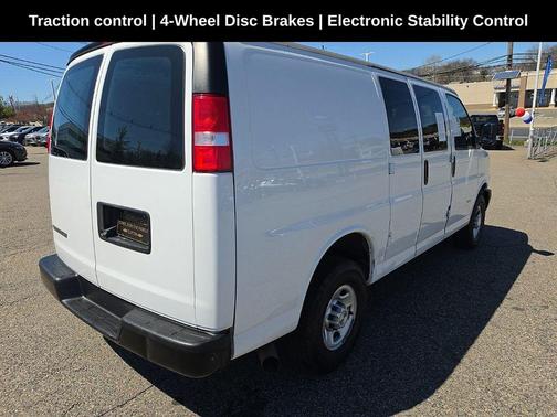 Summit White 2021 Chevrolet Express 2500 RWD 2500 Regular Wheelbase WT