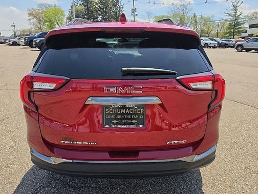 Volcanic Red Tintcoat 2023 GMC Terrain AWD AT4