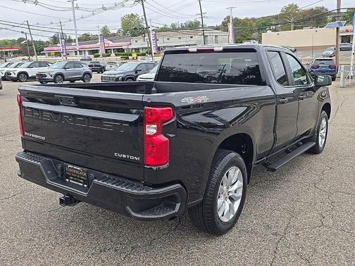 2022 Chevrolet Silverado 1500 Custom