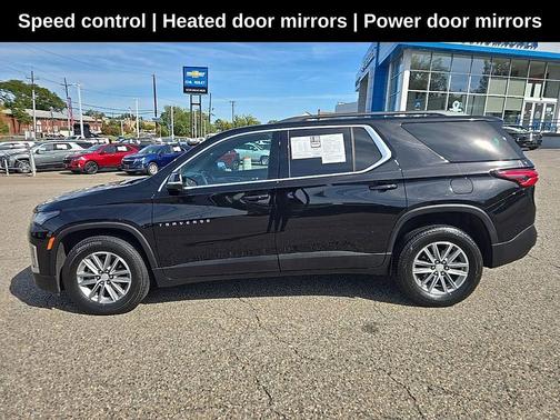 2023 Chevrolet Traverse LT Leather