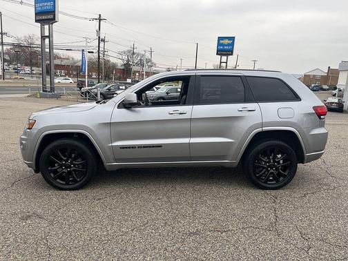 2019 Jeep Grand Cherokee Altitude