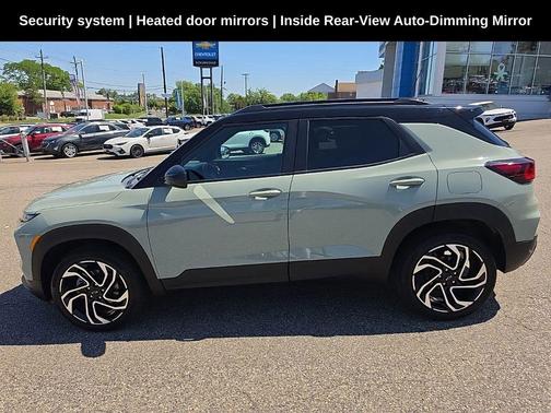Cacti Green 2024 Chevrolet Trailblazer RS