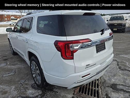 2023 GMC Acadia Denali