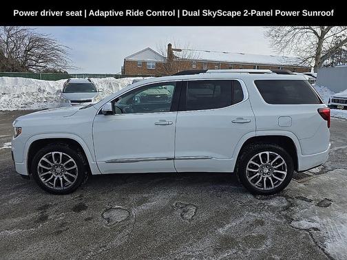 2023 GMC Acadia Denali