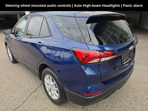Blue Glow Metallic 2023 Chevrolet Equinox LS
