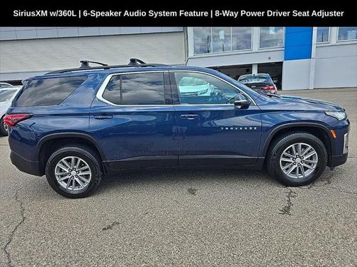2023 Chevrolet Traverse LT Leather