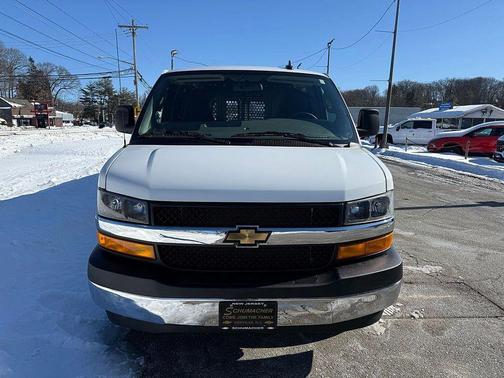2024 Chevrolet Express 2500 RWD 2500 Regular Wheelbase WT