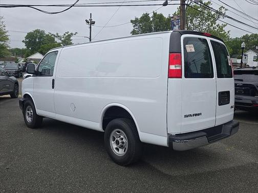 2022 GMC Savana 2500 Work Van