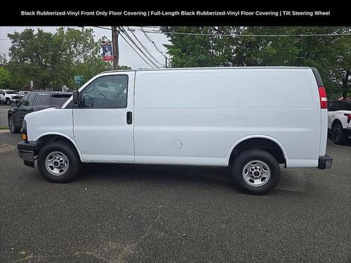 2022 GMC Savana 2500 Work Van
