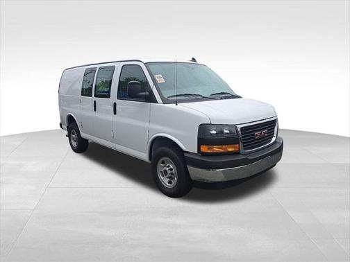 2022 GMC Savana 2500 Work Van