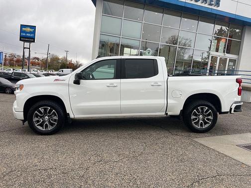 2022 Chevrolet Silverado 1500 RST