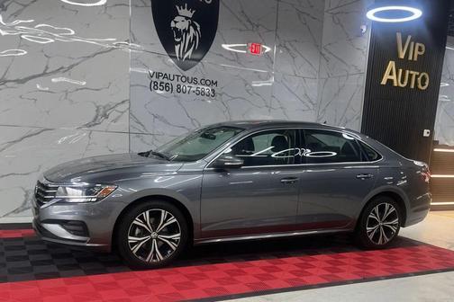 Gray 2022 Volkswagen Passat SE Sedan 4D