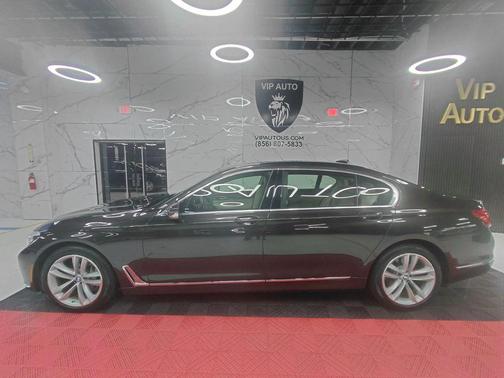 Brown 2016 BMW 750 i xDrive