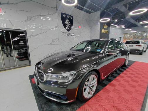 Brown 2016 BMW 750 i xDrive