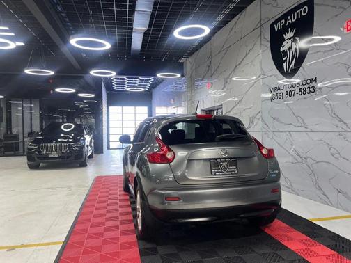 Gun Metallic 2013 Nissan Juke SL