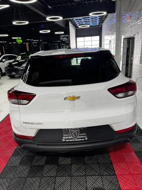 Summit White 2024 Chevrolet Trailblazer LS