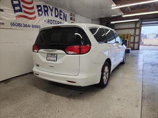 2017 Chrysler Pacifica Touring