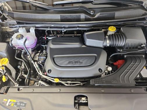 2025 Chrysler Pacifica L