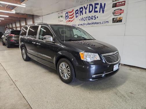 2014 Chrysler Town & Country Touring-L