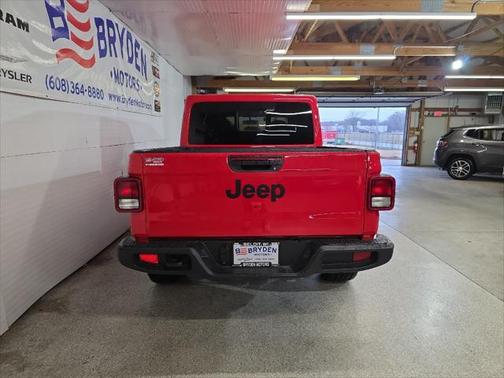 2025 Jeep Gladiator Nighthawk