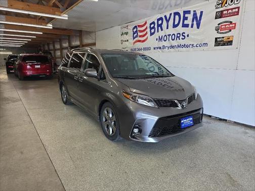 2019 Toyota Sienna SE Premium