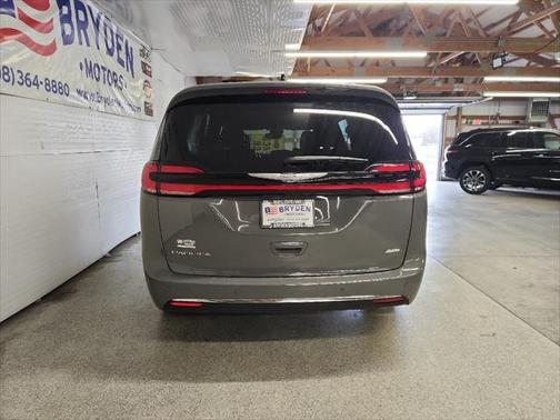 2025 Chrysler Pacifica L